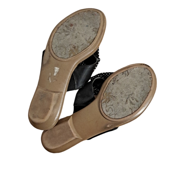 St. John's Bay Sandals - Picture 5 of 6